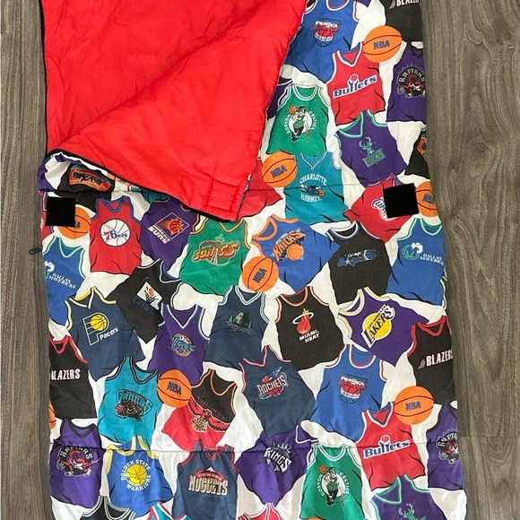 Vintage 1990's NBA sleeping bag SONICS WIZARDS WARRIORS BULLS Jordan you… - Picture 2 of 7